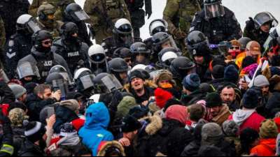 Kanadische Polizei l&ouml;st Protest-Blockade im Zentrum von Ottawa auf