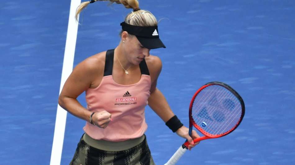 Kerber mit einem Tag Versp&auml;tung &uuml;berzeugend weiter
