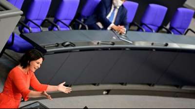 Wahlkampf: Baerbock quasselt &uuml;ber Einigung zu Nord Stream 2