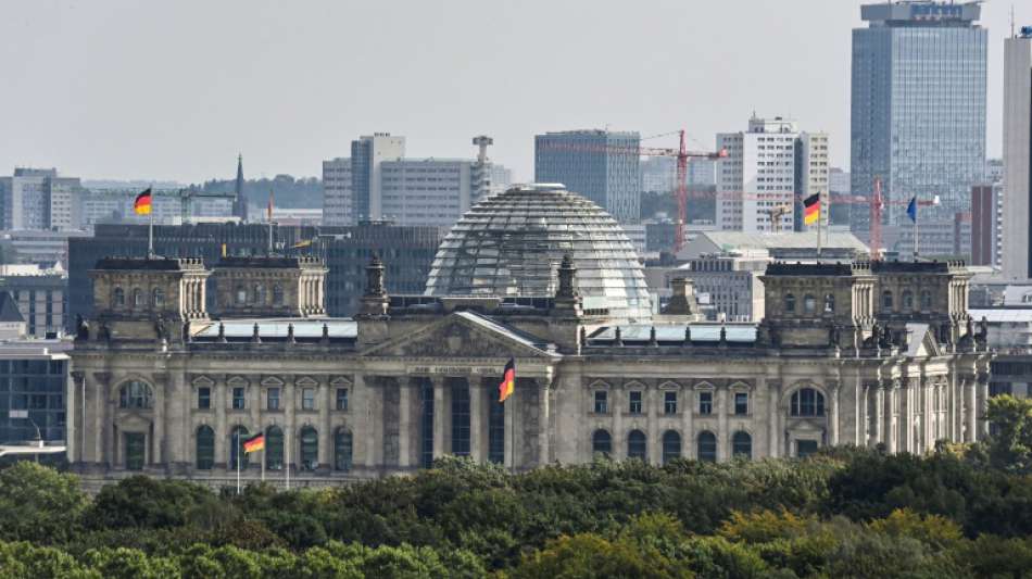Sch&auml;uble warnt zu Holocaust-Gedenktag vor Erstarken von Hass-Ideologien