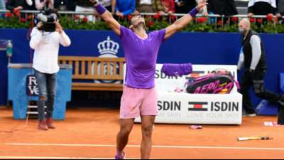 K&ouml;nig der roten Asche: Nadal l&auml;uft schon wieder warm