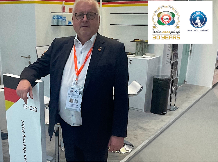Fred Stoof empfängt mit seinem Messe-Team auf der IDEX 2023 in Abu Dhabi (Vereinigte Arabische Emirate) Kunden und Interessenten aus aller Welt