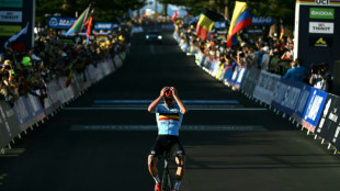 Mondiaux de cyclisme: irr&eacute;sistible, le Belge Evenepoel sacr&eacute; devant Laporte