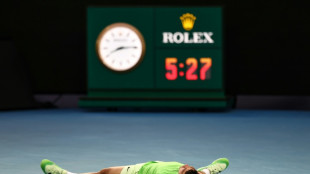 Alcaraz sobrevive a los calambres y a Zverev en &eacute;pica semifinal en Australia