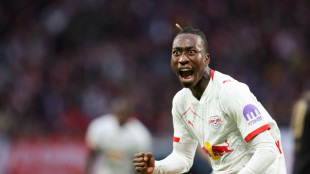 RB Leipzig vence Stuttgart e recupera vice-liderança do Alemão
