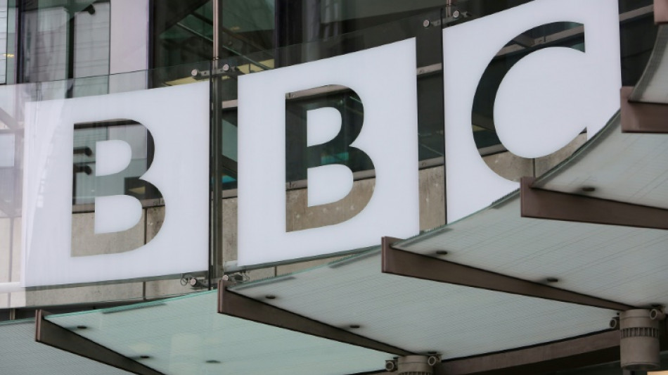 Le présentateur de la BBC est identifié, la police écarte tout délit