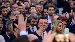 Zehntausende demonstrieren in Istanbul nach Urteil gegen B&uuml;rgermeister
