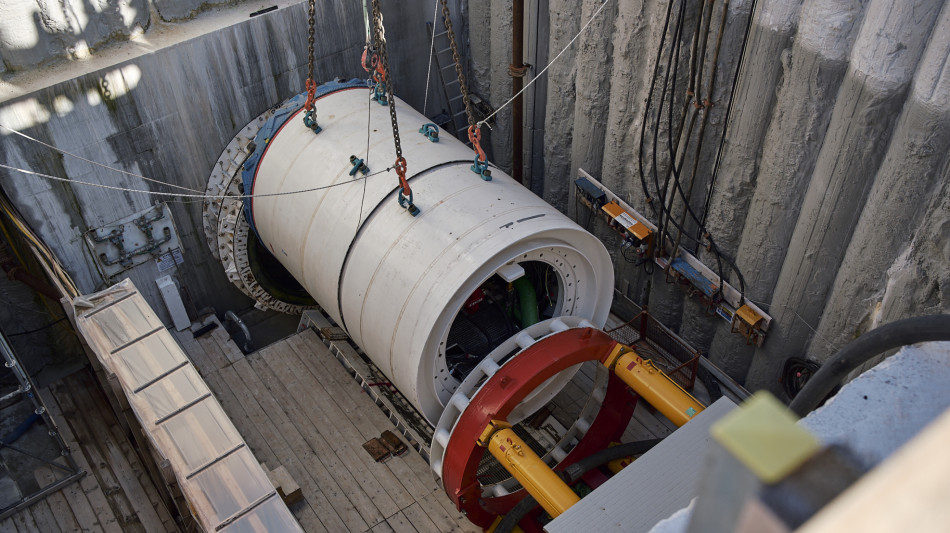 Il prezzo del gas &egrave; in flessione sotto 27 euro in avvio ad Amsterdam