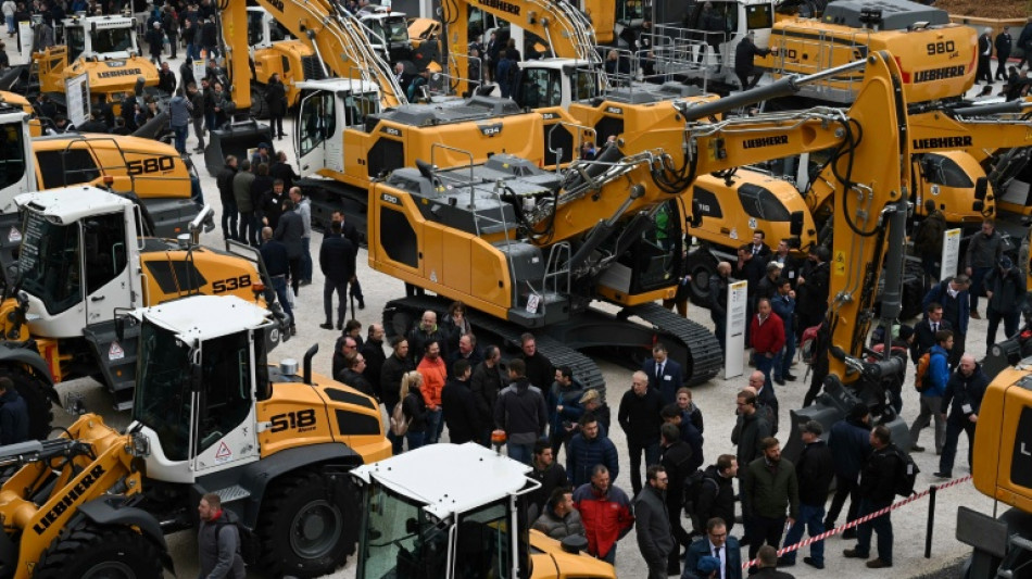 Bagger gestohlen und Bäume gefällt - Polizei in Niedersachsen ermittelt