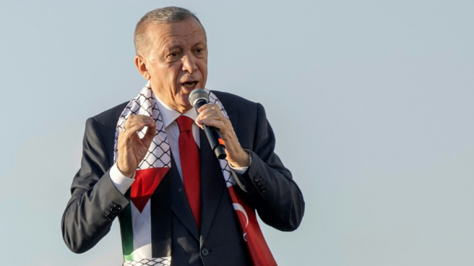 Turqu&iacute;a denuncia Netanyahu e retira seu embaixador em Israel