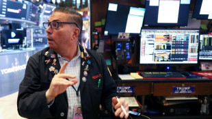 Wall Street commence la semaine dans le rouge, en proie à des prises de bénéfices