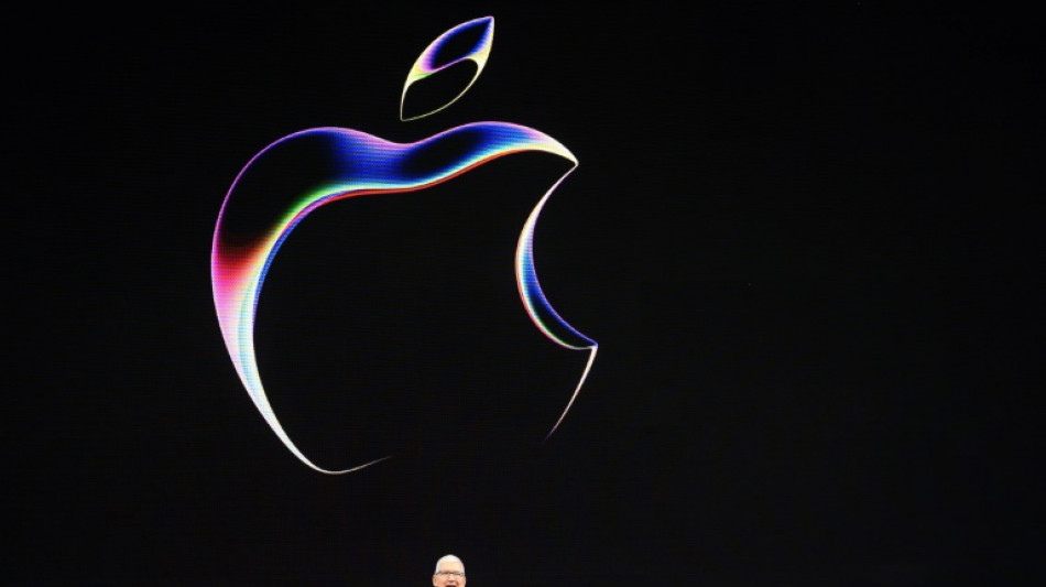 Apple pr&eacute;sente son premier casque de r&eacute;alit&eacute; virtuelle et augment&eacute;e, "Vision Pro" 