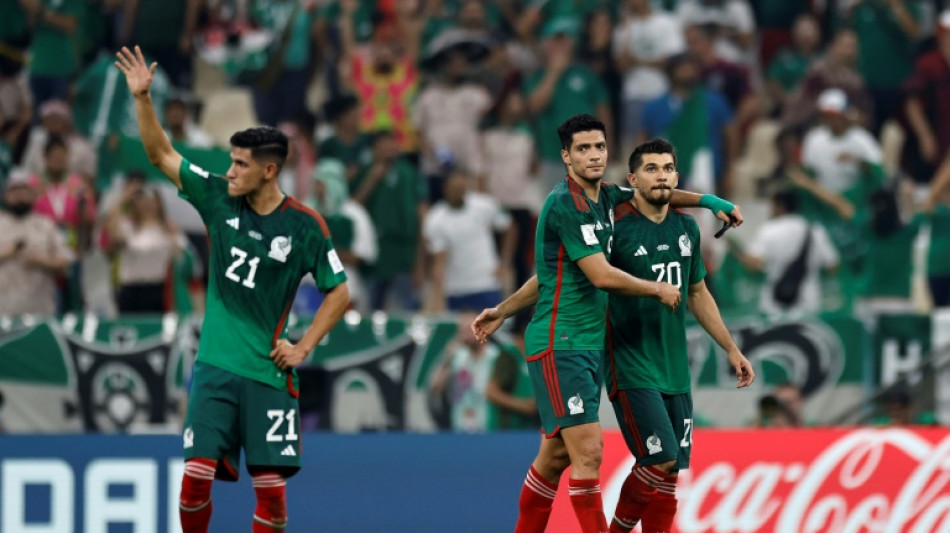 Mondial: le Mexique si pr&egrave;s, si loin des huiti&egrave;mes