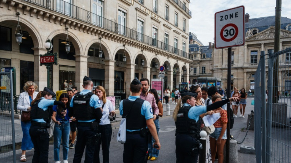 JO-2024: &agrave; J-8 de la c&eacute;r&eacute;monie d'ouverture, les bords de Seine sous cloche