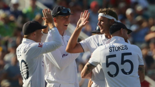 Broad eager to emulate England's 2005 Ashes heroes