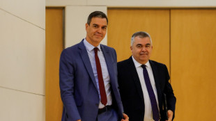 Dimite un dirigente socialista español vinculado a un caso de corrupción en un nuevo golpe a Pedro Sánchez