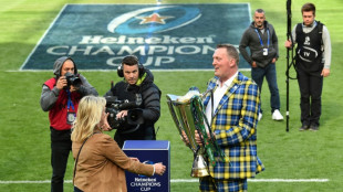 'Every pound counts' -- Logan marches on Paris for courageous Weir's cause