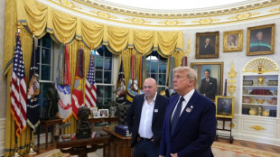 Trump afirma que el estrecho de Ormuz estar&aacute; "completamente abierto" el viernes tras acuerdo con Ir&aacute;n