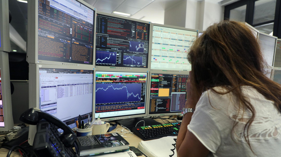 Borsa: l'Europa riduce i cali, Piazza Affari perde l'1,5%