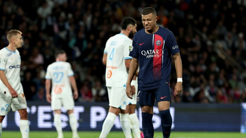 Mbappe comes off injured for PSG in Marseille game