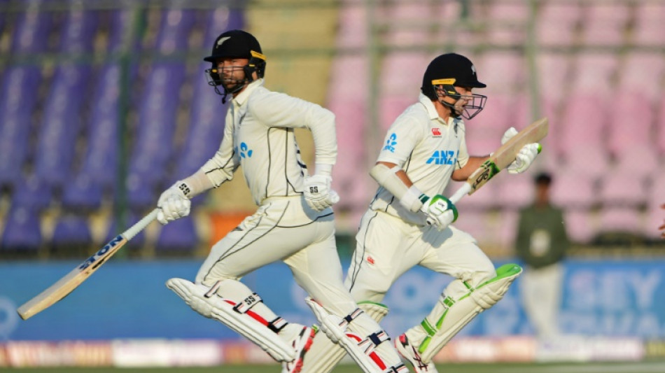 New Zealand foil Pakistan after Salman's hundred in first Test