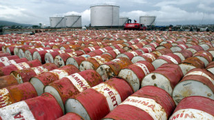 Prezzo petrolio in aumento, Wti scambiato a 63,40 dollari