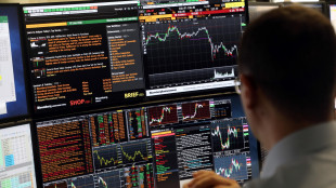 Borsa: Milano si consolida a +0,94% con le banche e Prysmian