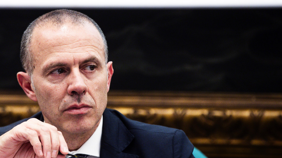 Lega,è problema chiuso se Macron smentisce invio truppe Ue