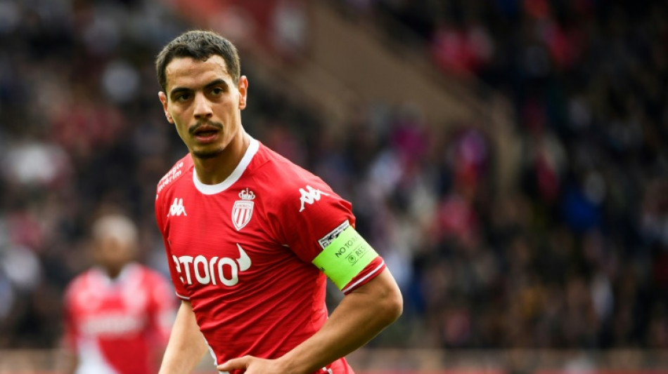 Ex-jogador da sele&ccedil;&atilde;o francesa, Ben Yedder &eacute; condenado por agress&atilde;o sexual