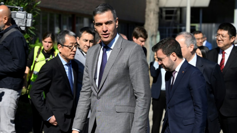 Pedro S&aacute;nchez pide "evitar" una escalada en Oriente Pr&oacute;ximo tras las explosiones en Ir&aacute;n