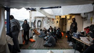 Italien l&auml;sst 144 gefl&uuml;chtete Minderj&auml;hrige und Kranke von Rettungsschiff an Land