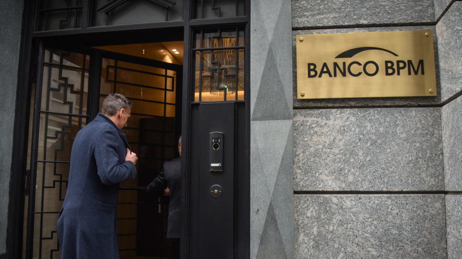 La Borsa chiede di pi&ugrave;, Banco Bpm a premio del 13% sull'Ops