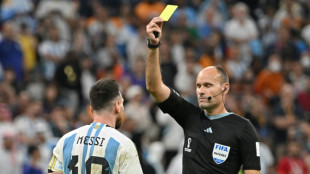 Messi slams referee after Argentina win on penalties