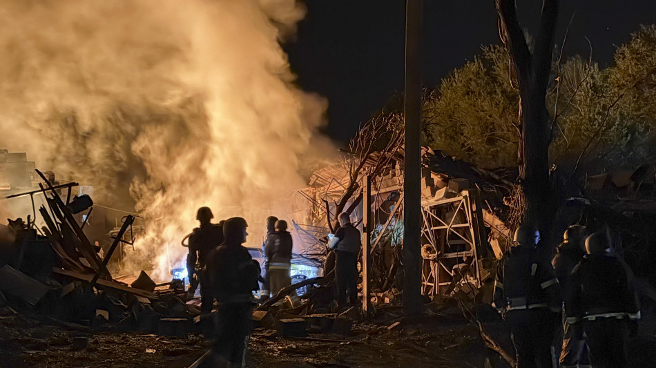 Droni russi su Zaporizhzhia, un morto e sei feriti