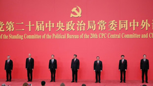 Xi Jinping holt engste Verb&uuml;ndete in m&auml;chtigen St&auml;ndigen Ausschuss der KP