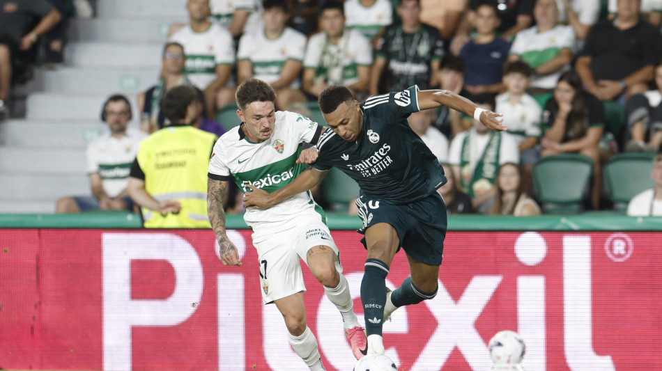 Calcio: Mbapp&eacute;, "solidale con Ceuta ma penso anche ai migranti"