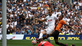 Kane scores four goals in Spurs' friendly win amid Bayern talk