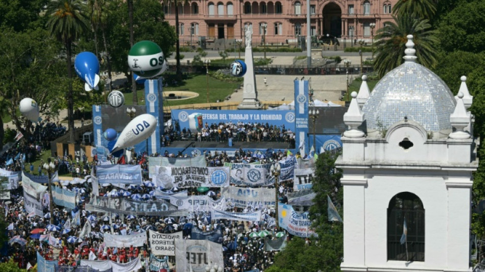 Argentinien: Tausende bei erstem gro&szlig;en Protest gegen Mileis Arbeitsmarktreform