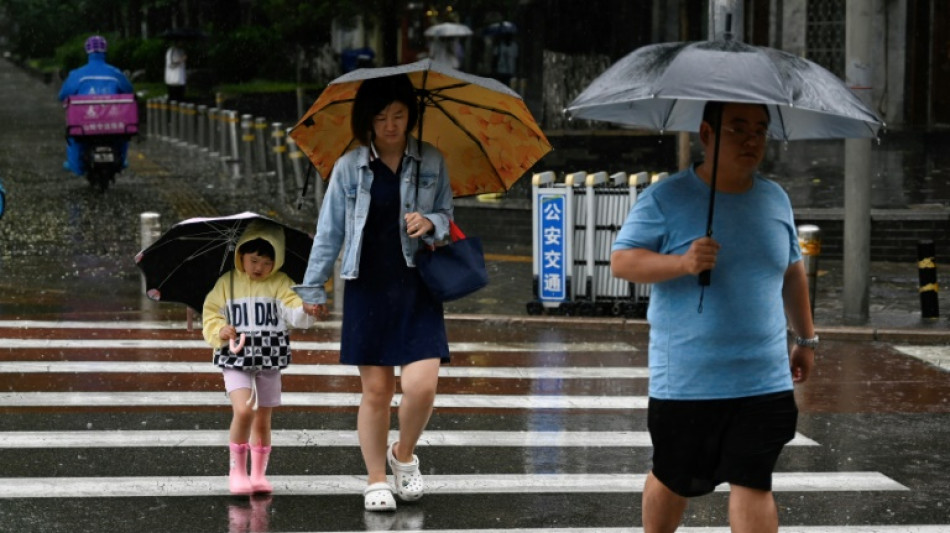 China enfrenta lluvias torrenciales del tif&oacute;n Doksuri