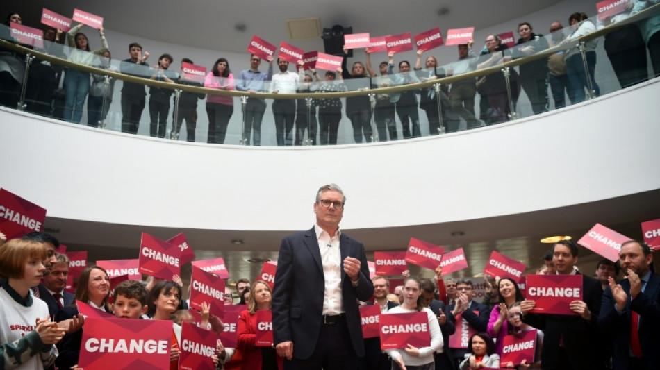 El l&iacute;der laborista busca votos en una Escocia dominada por los independentistas