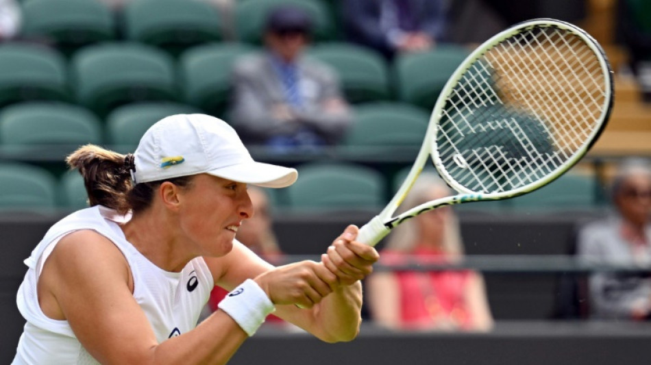 Swiatek makes first grass-court semi-final ahead of Wimbledon