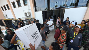 Pr&eacute;sidentielle en Indon&eacute;sie: l'ex-g&eacute;n&eacute;ral Prabowo Subianto en t&ecirc;te selon les projections