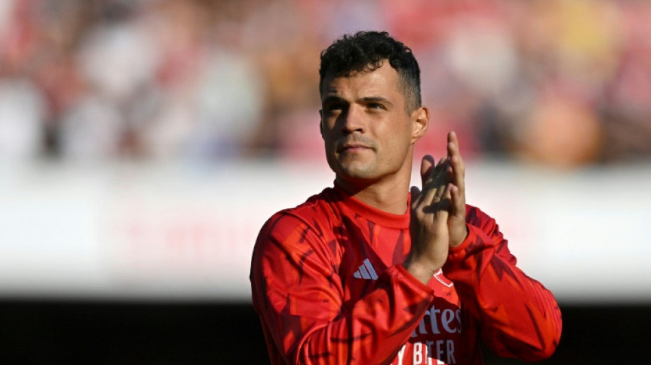 Bayer Leverkusen sign Xhaka from Arsenal