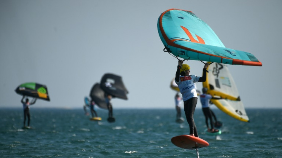 Mondial du vent: le wingfoil, nouvelle "r&eacute;volution" des sports de glisse