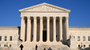 Suprema Corte dos EUA invalida lei no Colorado que pro&iacute;be 'terapias de convers&atilde;o'