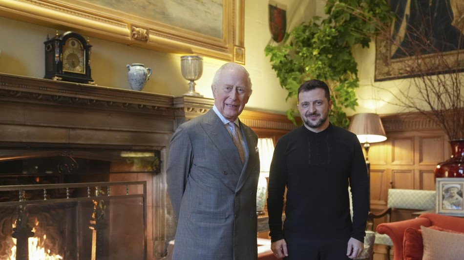 Re Carlo riceve Zelensky al castello di Windsor