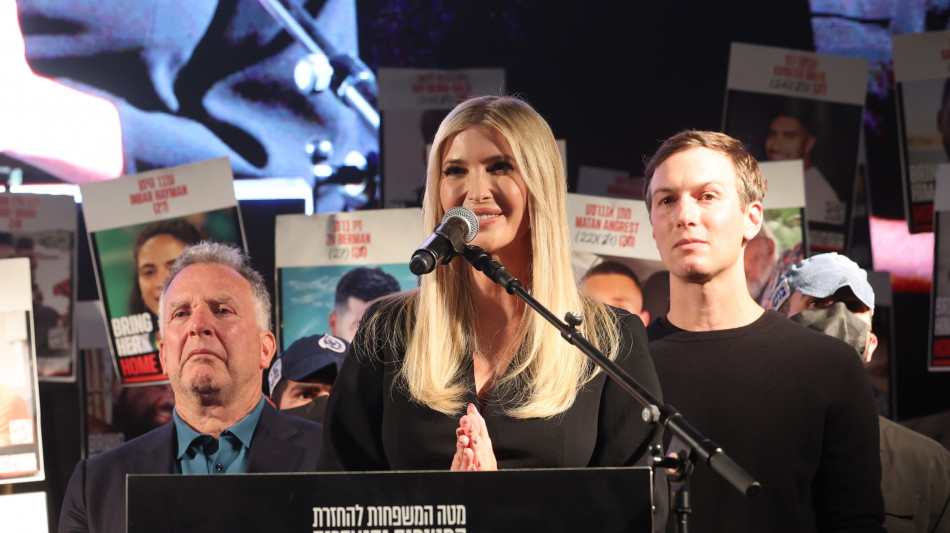 Ivanka alle famiglie degli ostaggi, 'Trump è sempre con voi'