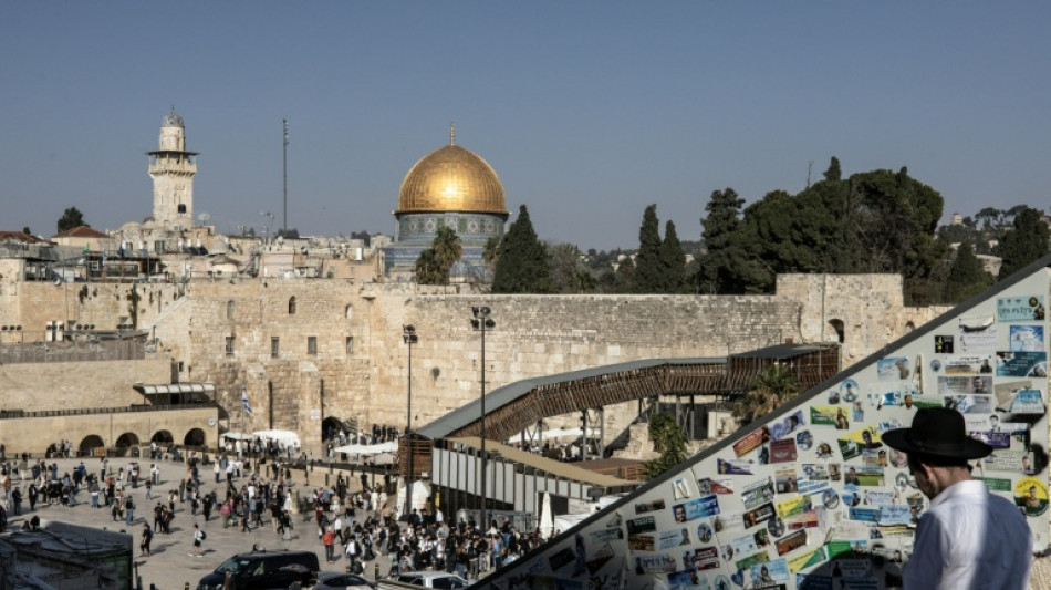 Merz wirbt bei Nahost-Besuch für neue Friedensordnung – Kanzler in Israel gelandet