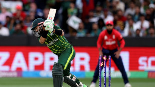 Curran stars as Pakistan set England 138 to win T20 World Cup