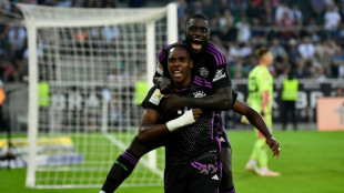 Late Tel goal takes Bayern past stubborn Gladbach